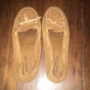 Minnetonka Moccasins brown slipper size 7.5